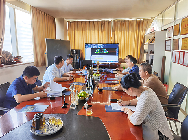 10月 先進專用設備制造企業(yè)數(shù)字化轉型試點代表.jpg